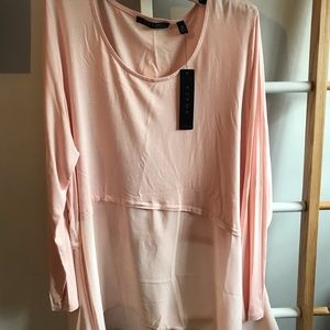 Cyrus 2x tunic top